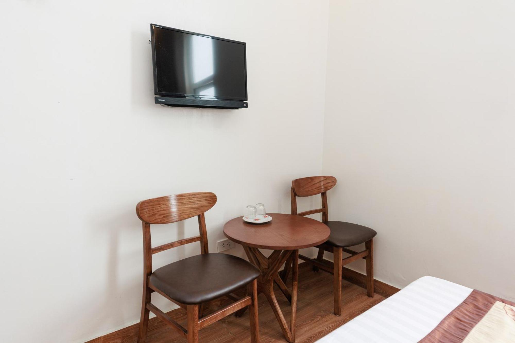 Oyo 472 Lenka Hotel Ханой Экстерьер фото
