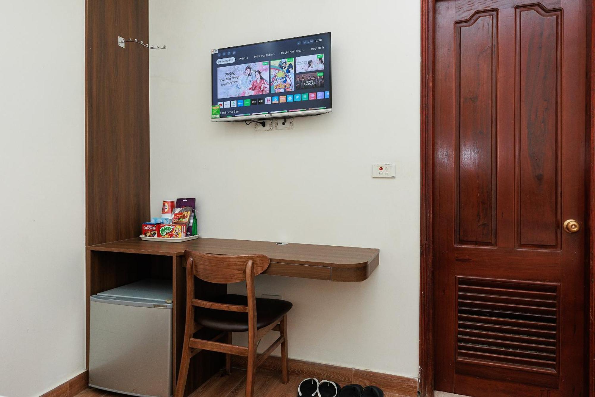 Oyo 472 Lenka Hotel Ханой Экстерьер фото